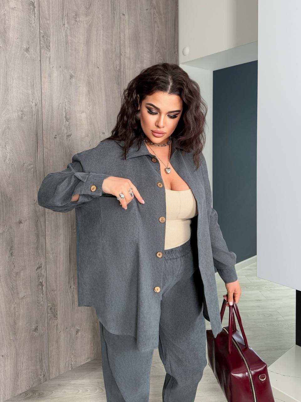 c41fa9b8-f60a-11ef-8621-dee18ff4e8c0_1