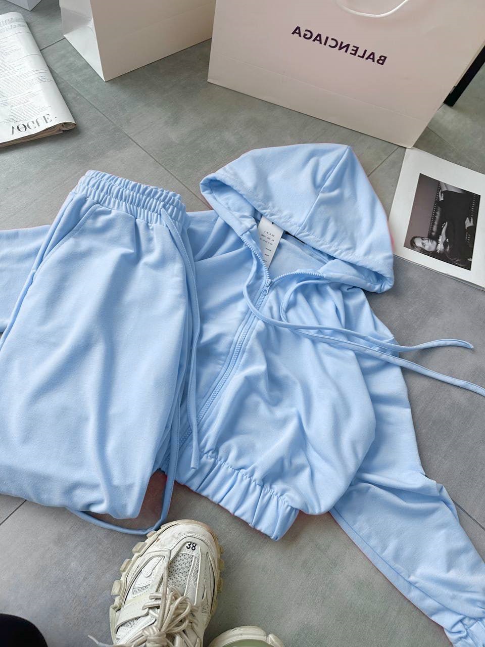 c4fca5df-2db9-11f0-8622-dee18ff4e8c0_1