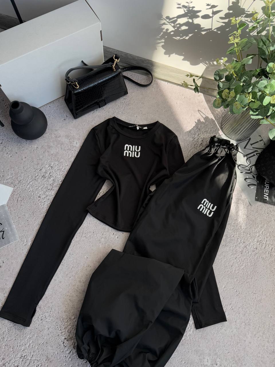 c560daeb-f37d-11ef-8621-dee18ff4e8c0_1