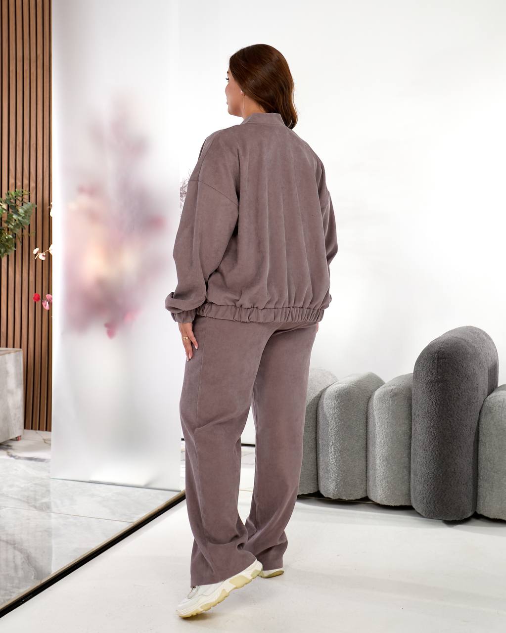 c6ef3c96-908a-11f0-8624-dee18ff4e8c0_1