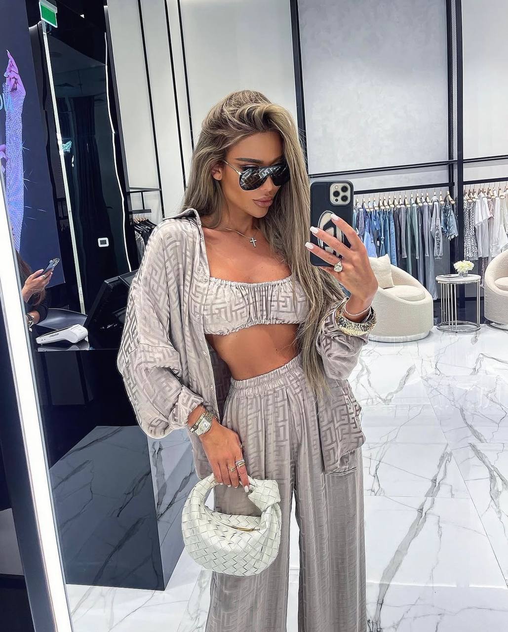 c75915be-dcfe-11ef-8621-dee18ff4e8c0_2