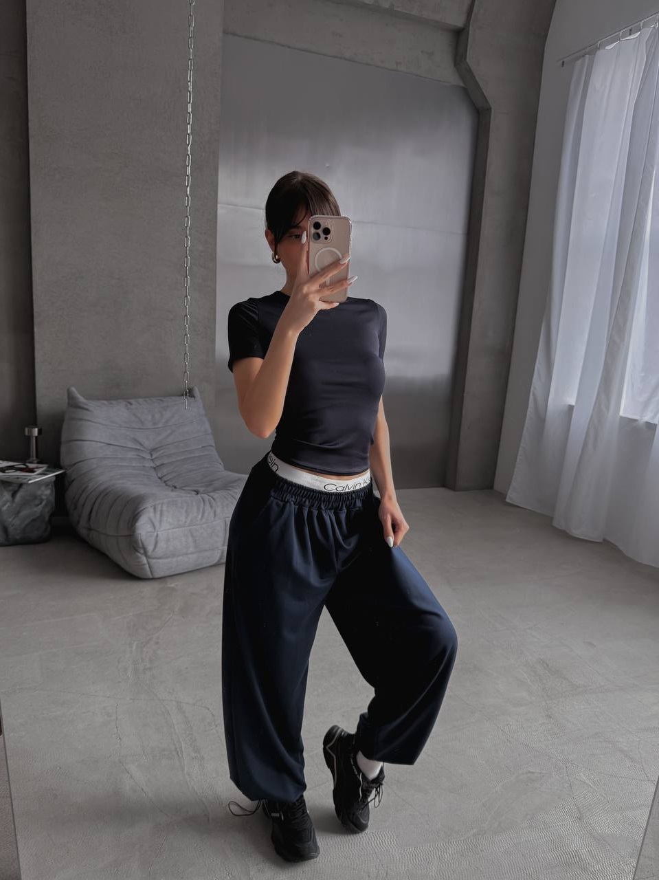 c7ebfc8c-4100-11f0-8622-dee18ff4e8c0_2