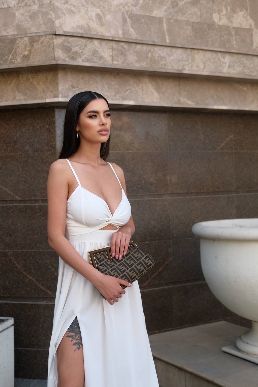 c82f78ed-fb61-11ee-ad75-166b0be12ee5_3