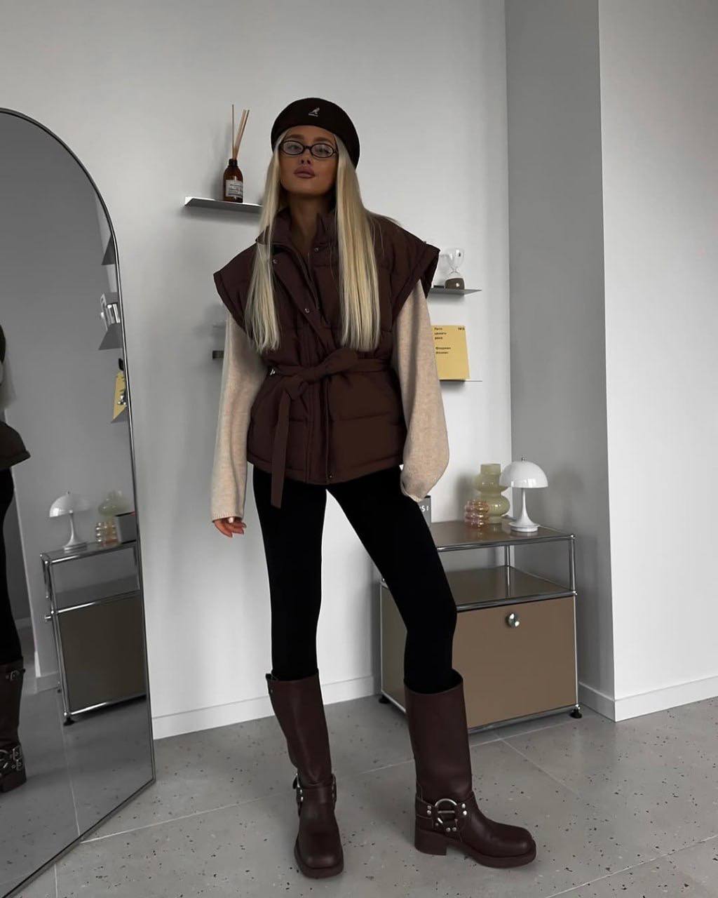 c88f0b44-4050-11f0-8622-dee18ff4e8c0_1