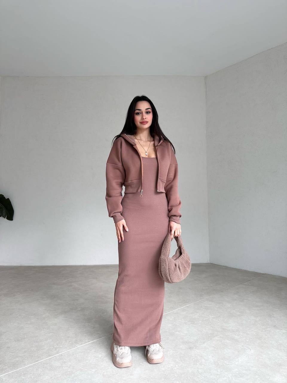 c962df79-c990-11ee-ad4e-166b0be12ee5_0