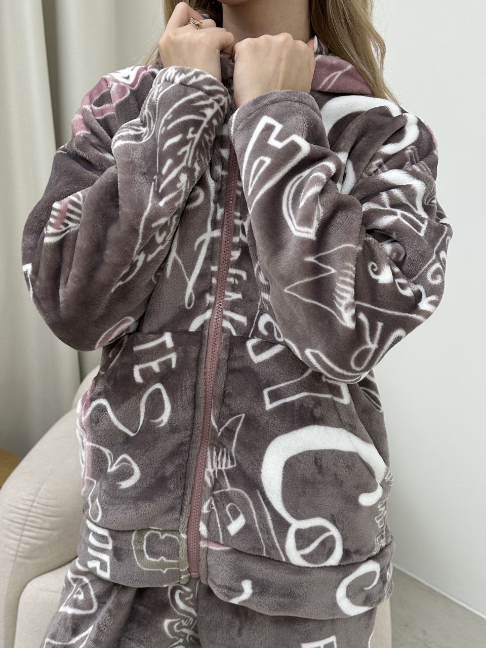 ca4a9072-76ad-11ee-ad32-166b0be12ee5_1