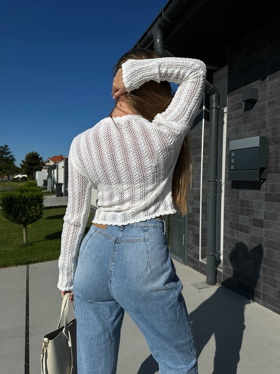 ca7d2104-8c9c-11ef-8620-dee18ff4e8c0_1