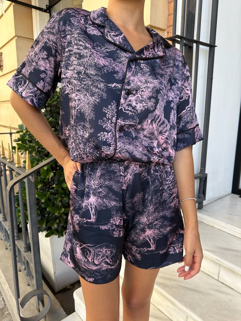 ca95def6-0ffb-11f0-8621-dee18ff4e8c0_1