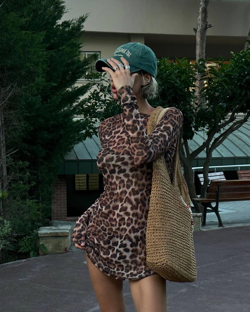 cc2f00e3-4a6f-11ef-861c-dee18ff4e8c0_1