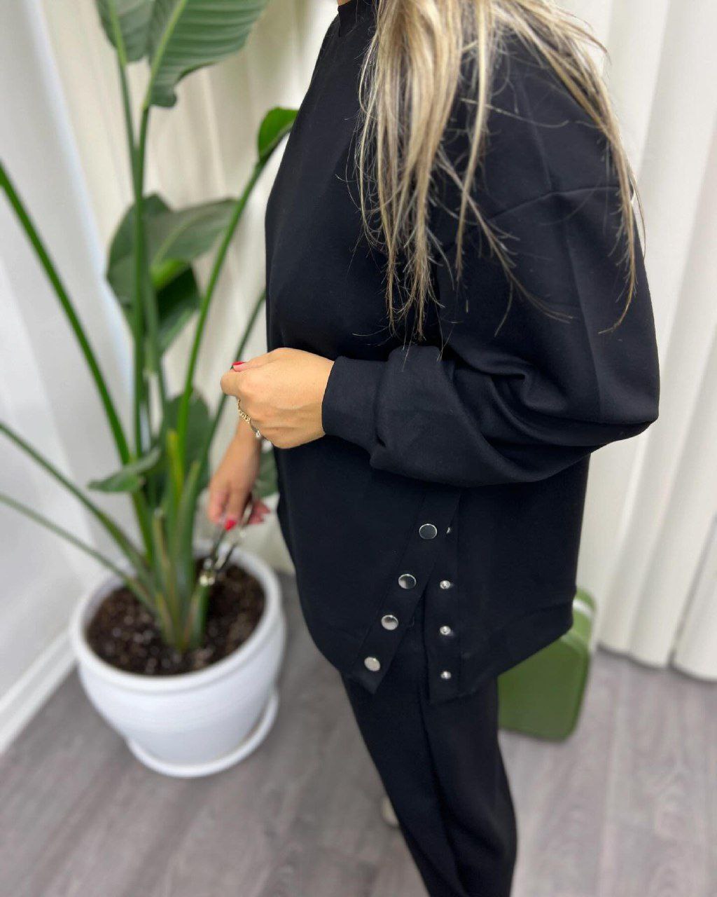 cce61e24-0288-11f0-8621-dee18ff4e8c0_2