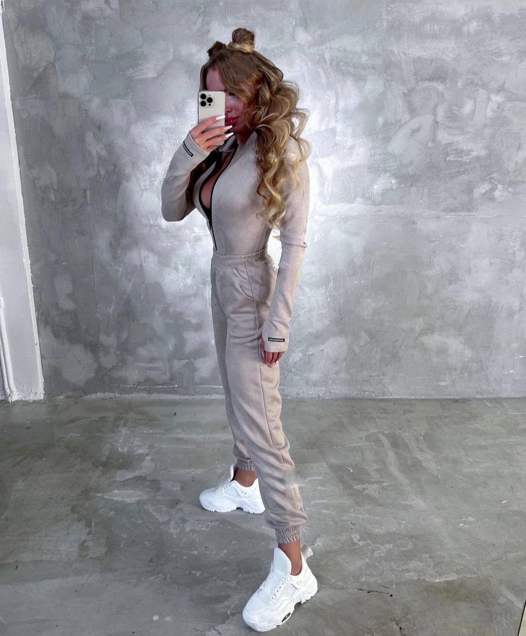 cd1d84f3-c60c-11ee-ad4d-166b0be12ee5_1