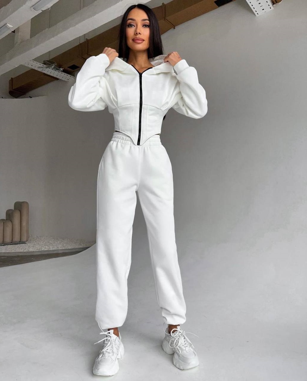 cd64b468-c8b9-11ee-ad4e-166b0be12ee5_0