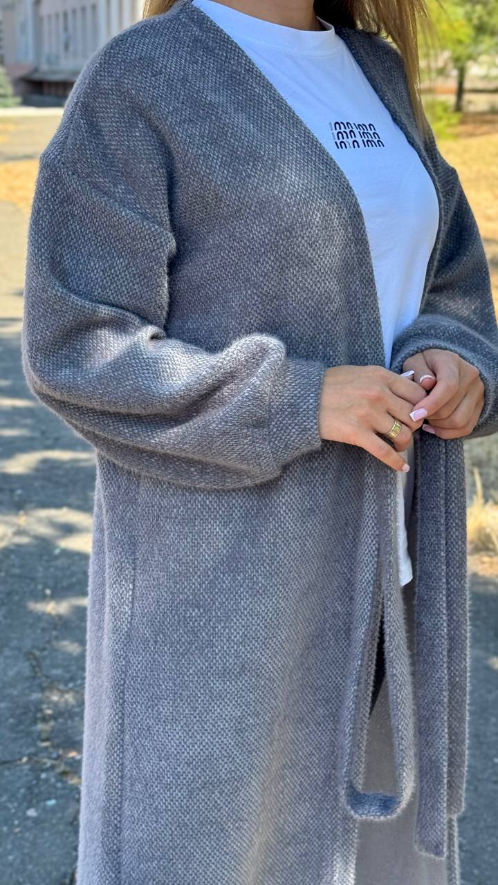 cf0910ab-42bf-11f0-8622-dee18ff4e8c0_2