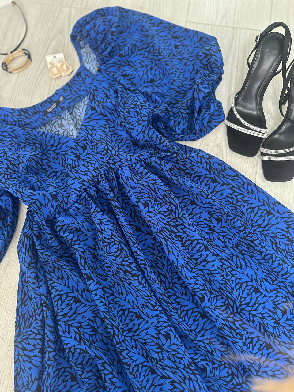 cf5b7921-05ca-11f0-8621-dee18ff4e8c0_1