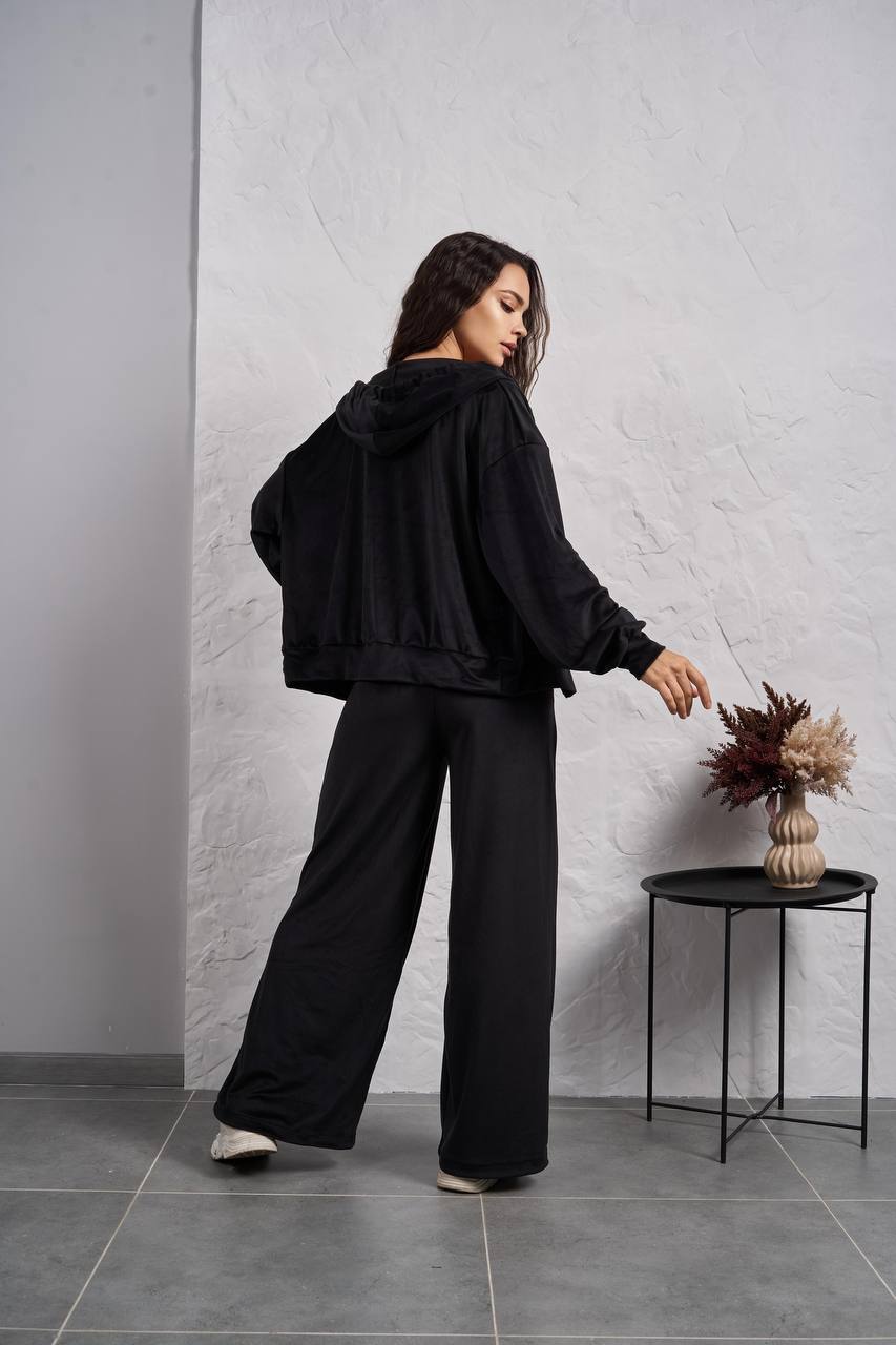 d077b7b8-90b9-11f0-8624-dee18ff4e8c0_1