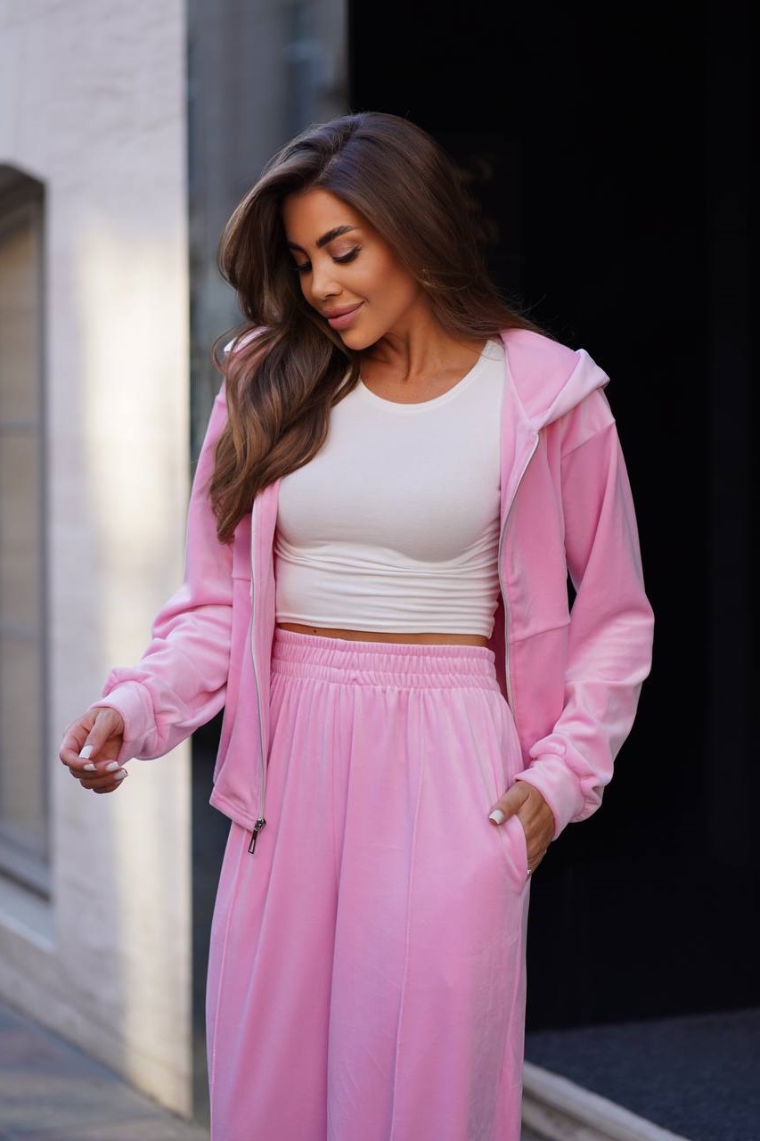 d095a2ec-7c66-11f0-8624-dee18ff4e8c0_4