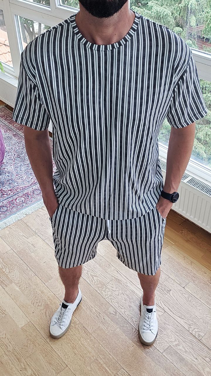 d1cc4e6d-4dd0-11f0-8622-dee18ff4e8c0_1