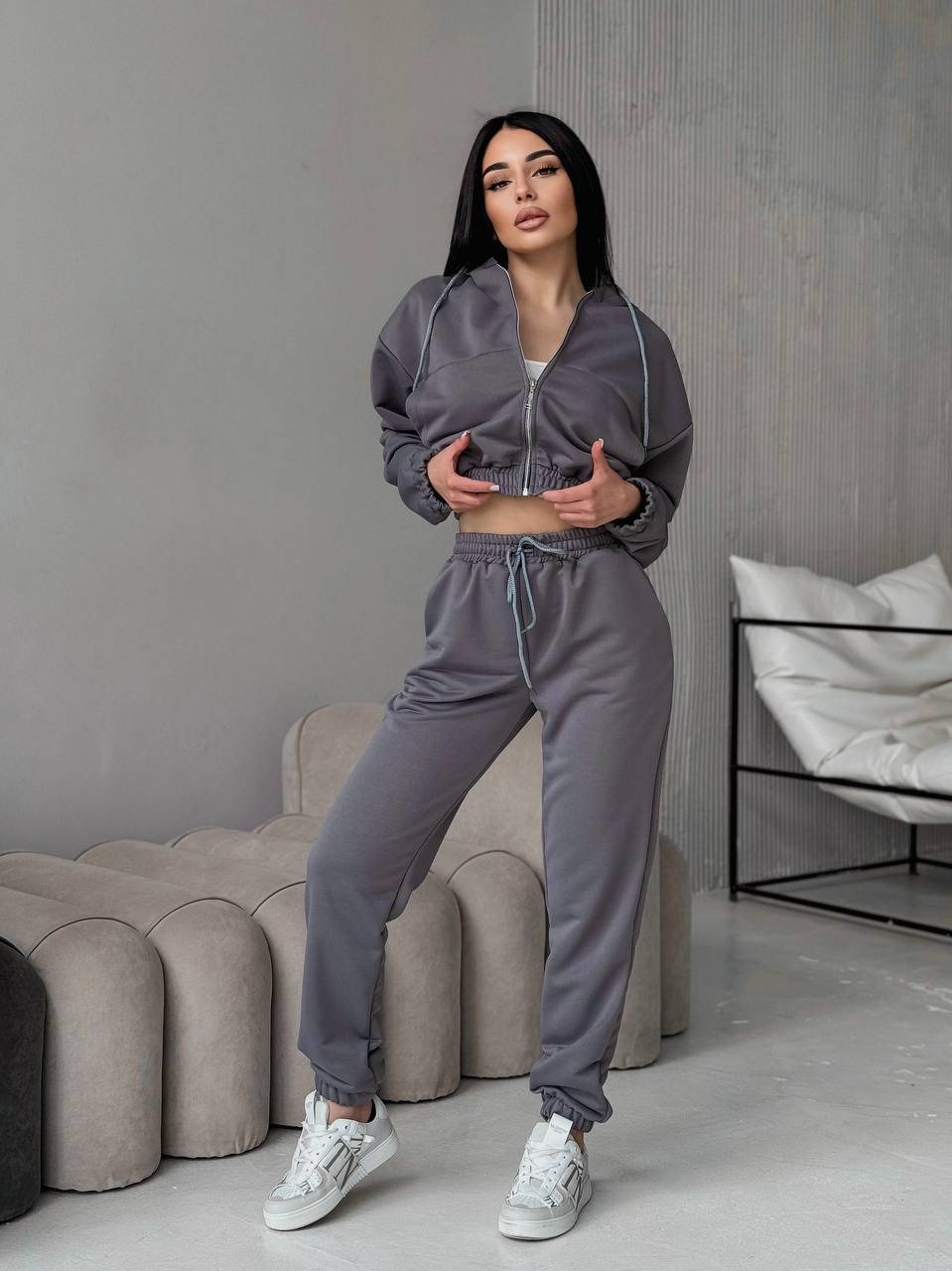 d27ca6b6-2013-11f0-8622-dee18ff4e8c0_1