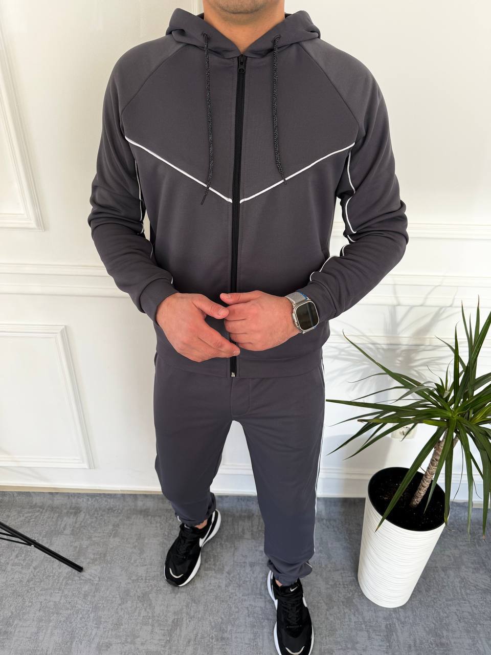 d30038d8-3fd5-11f0-8622-dee18ff4e8c0_0