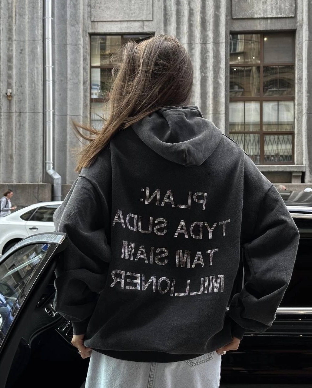 d363443e-9bd2-11ee-ad3f-166b0be12ee5_0