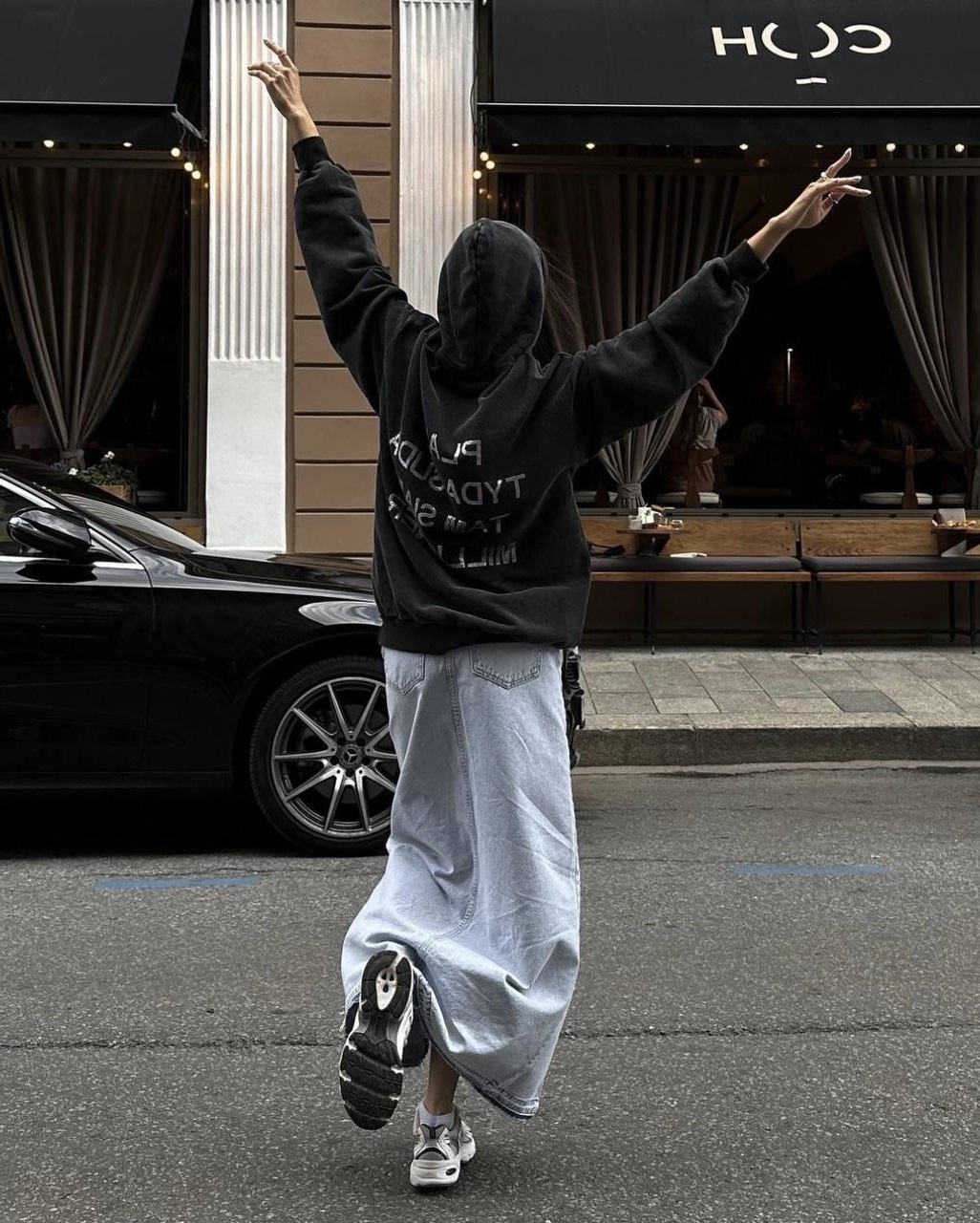 d3634445-9bd2-11ee-ad3f-166b0be12ee5_1