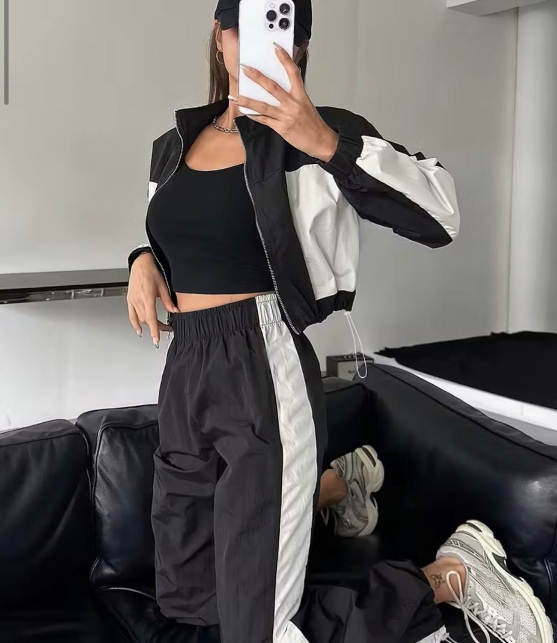 d3693fcb-4093-11f0-8622-dee18ff4e8c0_1