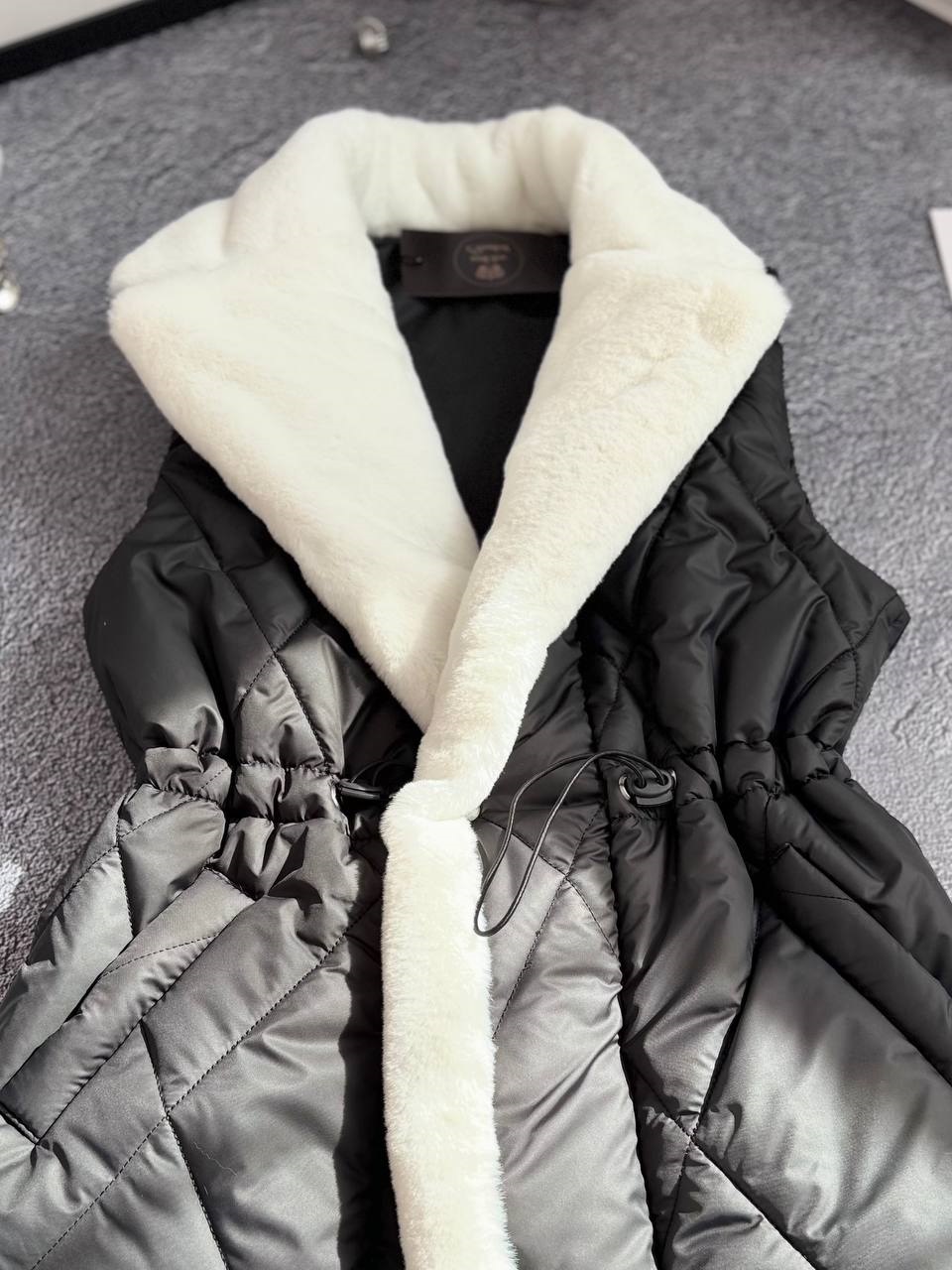 d5d9d2fd-87b0-11f0-8624-dee18ff4e8c0_2