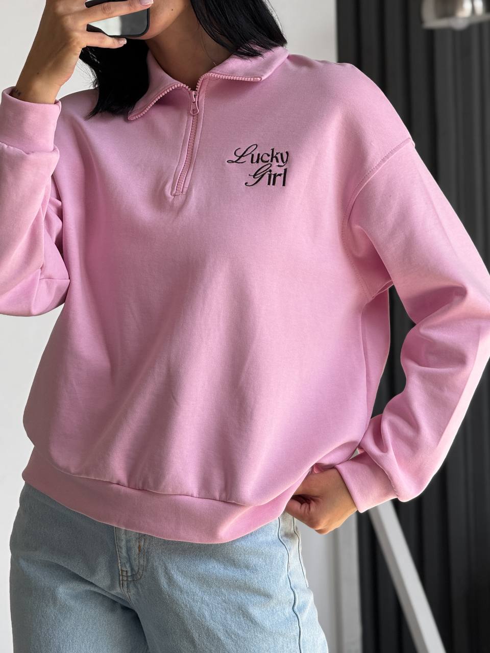 d6977841-8f21-11f0-8624-dee18ff4e8c0_1