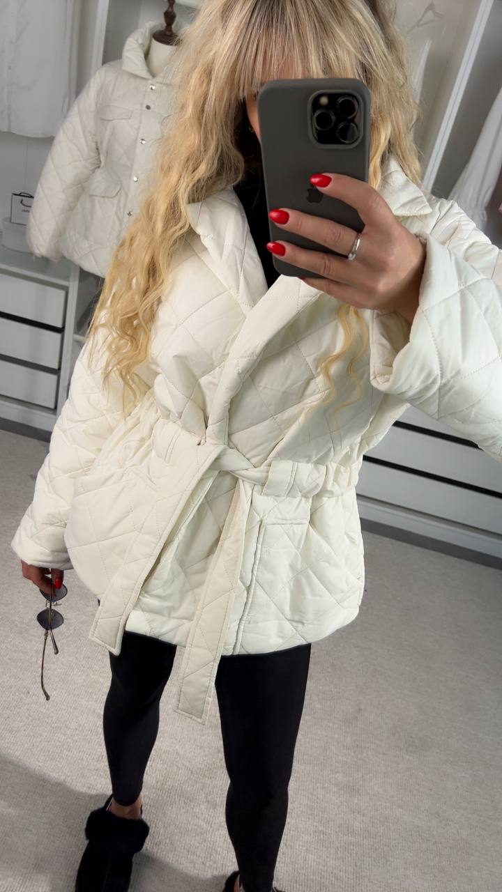 d7607ef4-8439-11f0-8624-dee18ff4e8c0_1