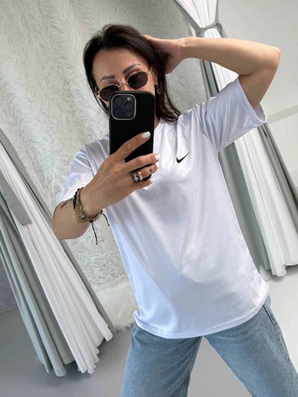 d76c9d13-2829-11f0-8622-dee18ff4e8c0_1