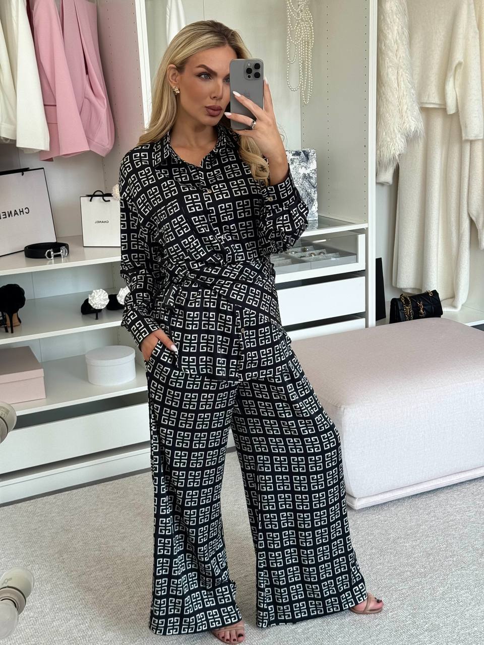 d7852077-4ed6-11f0-8622-dee18ff4e8c0_2