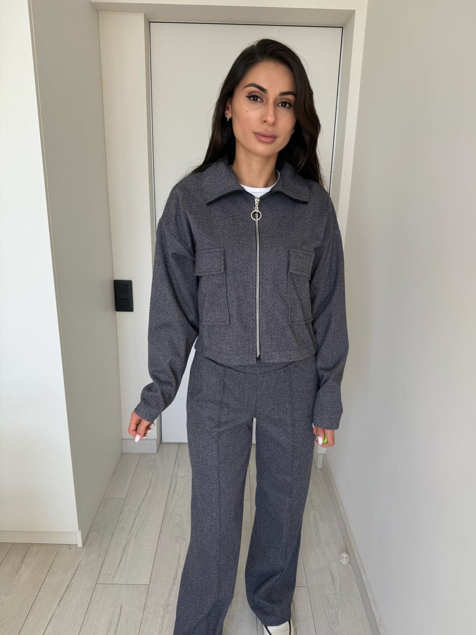 d7c84692-7f08-11f0-8624-dee18ff4e8c0_1