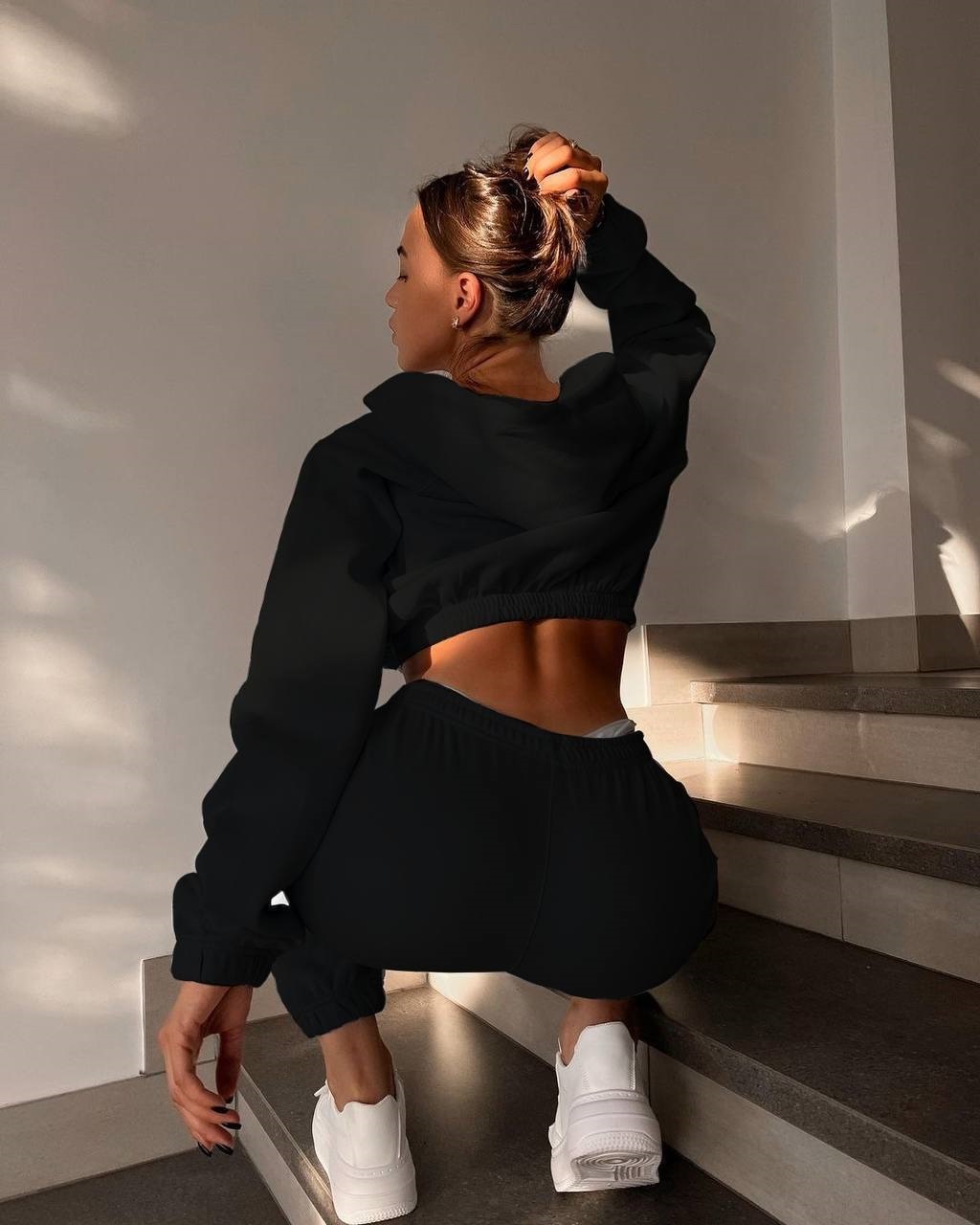 d8993456-7ef2-11ee-ad33-166b0be12ee5_2