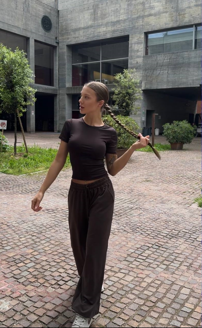 d8f84c7a-5eef-11f0-8622-dee18ff4e8c0_0