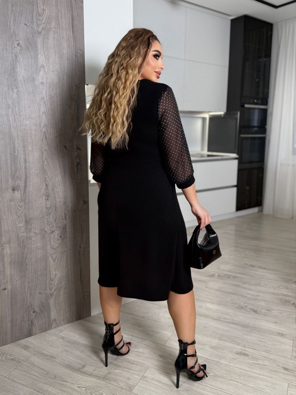 d9b28b05-028d-11f0-8621-dee18ff4e8c0_3