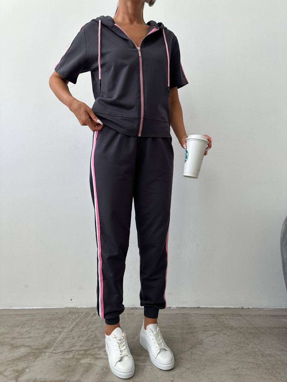 d9b7c783-feae-11ef-8621-dee18ff4e8c0_1