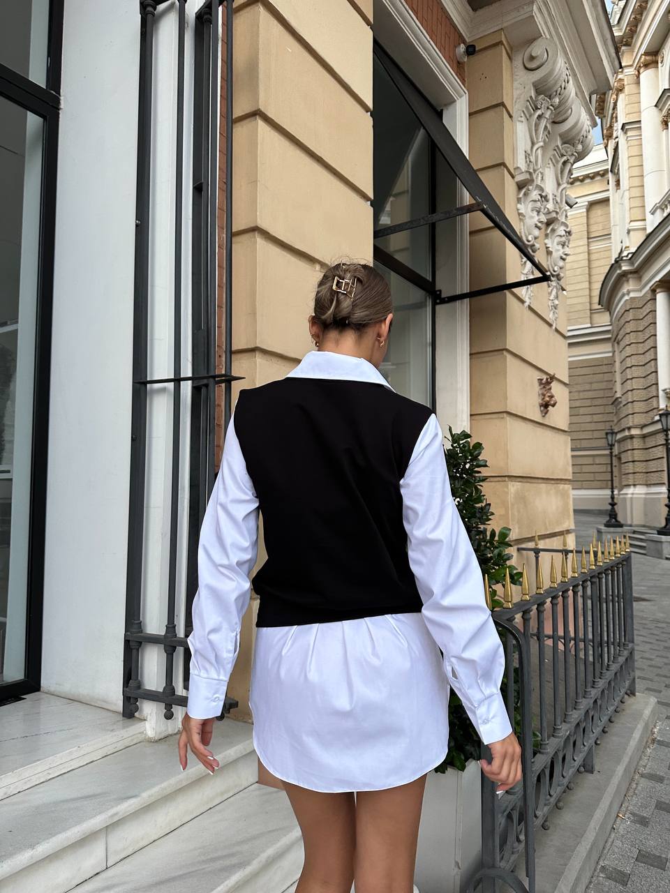 d9b7c798-feae-11ef-8621-dee18ff4e8c0_2