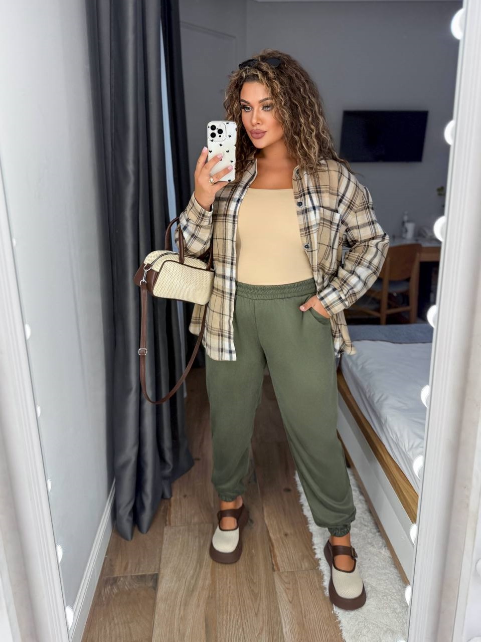 e1f3e8d7-3fb9-11f0-8622-dee18ff4e8c0_0