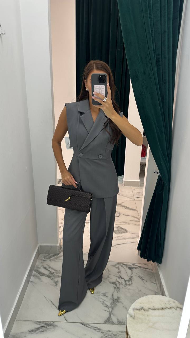 e22c35fc-3f09-11f0-8622-dee18ff4e8c0_2