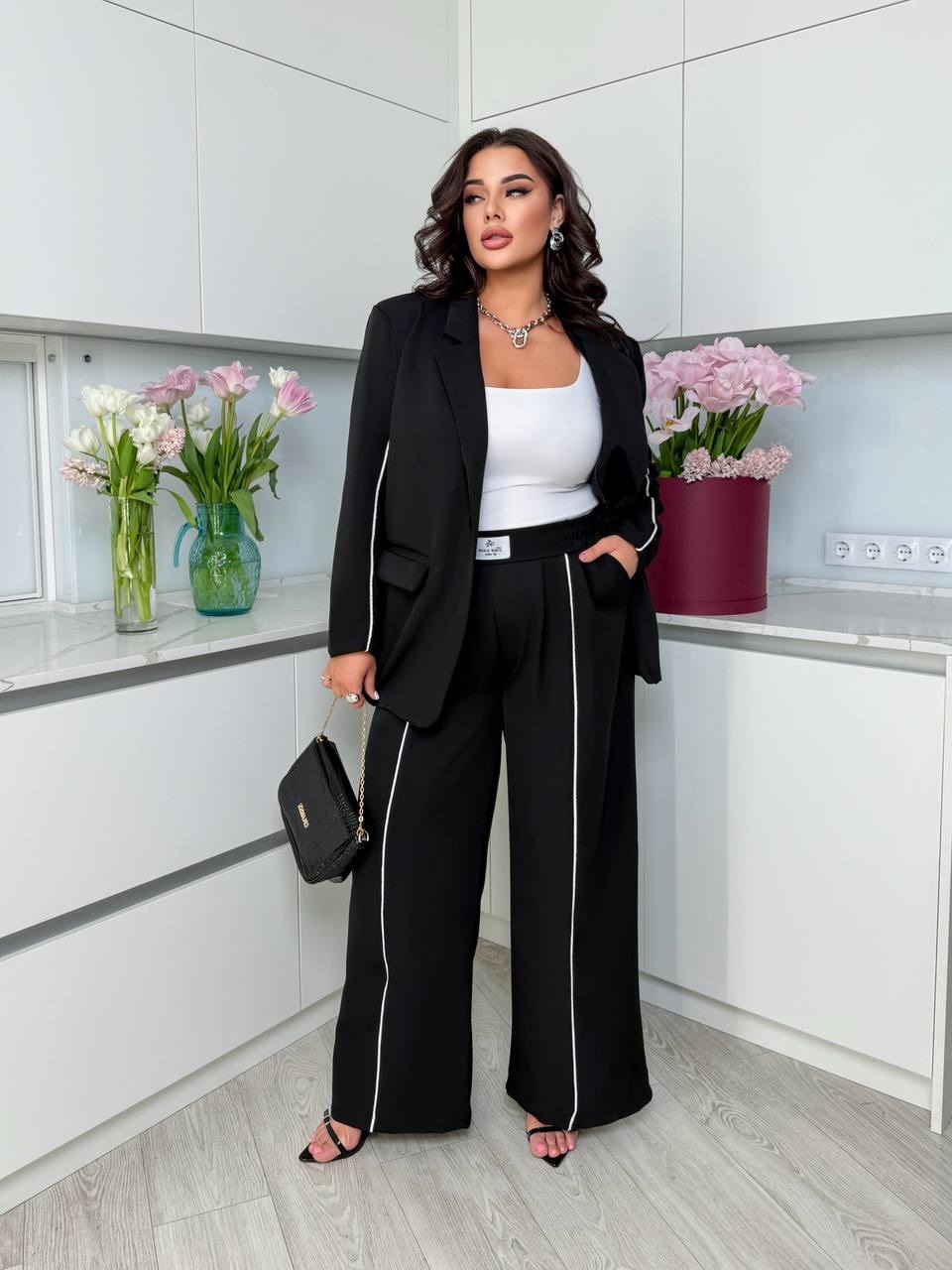 e289d04a-794a-11f0-8624-dee18ff4e8c0_2