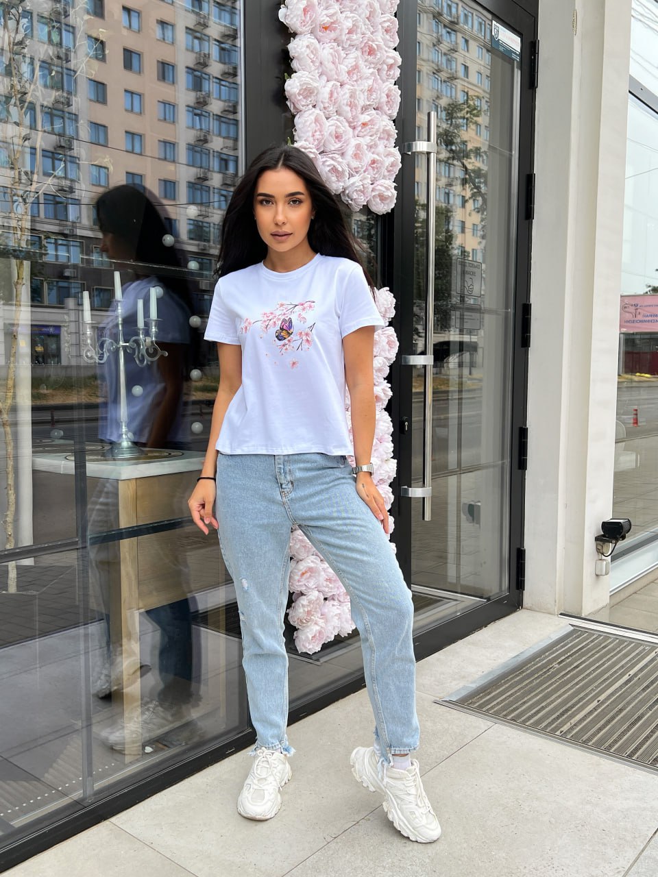 e2d3b77f-19d9-11ee-ad00-166b0be12ee5_1