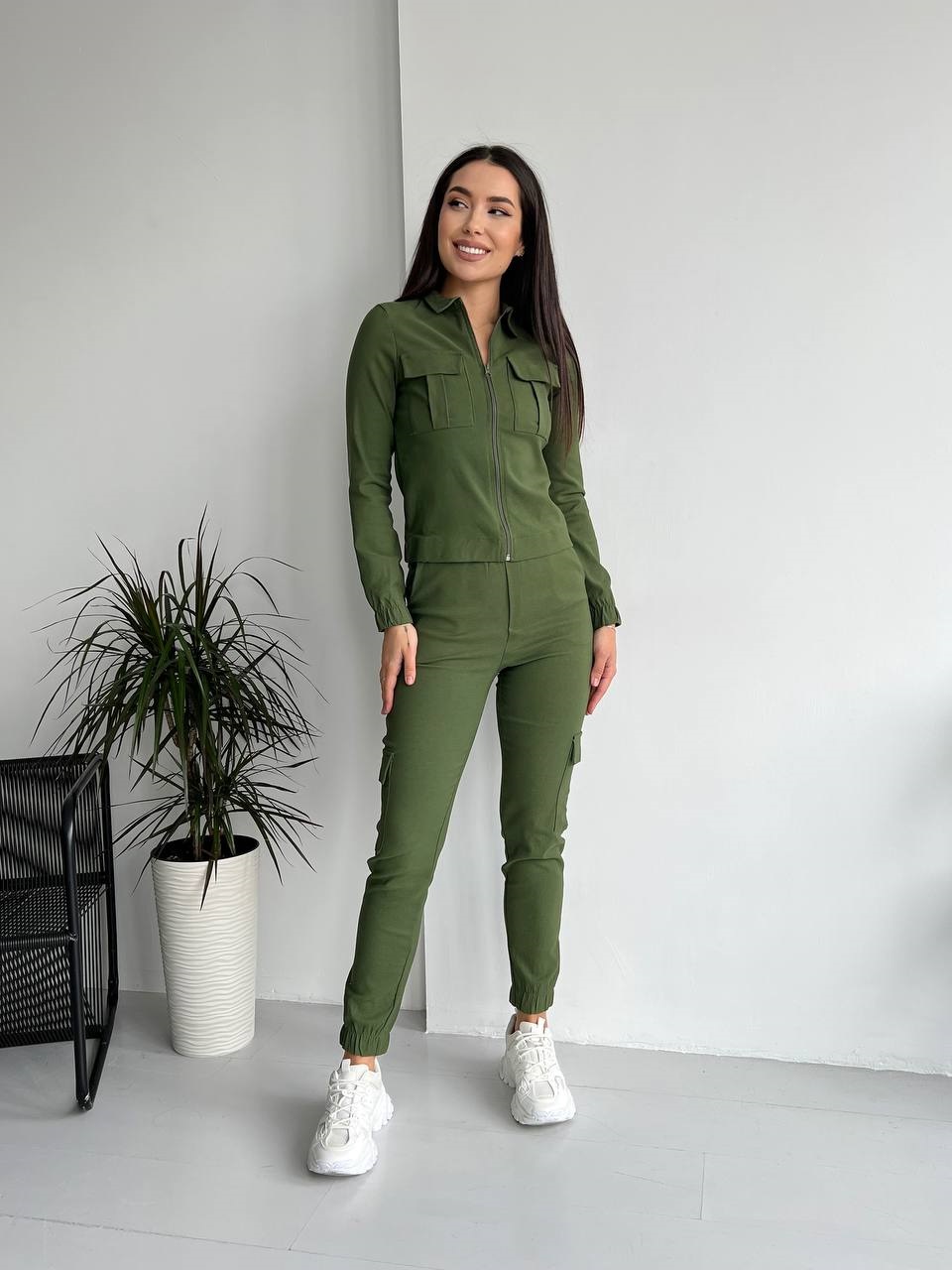 e2d3b7b4-19d9-11ee-ad00-166b0be12ee5_0