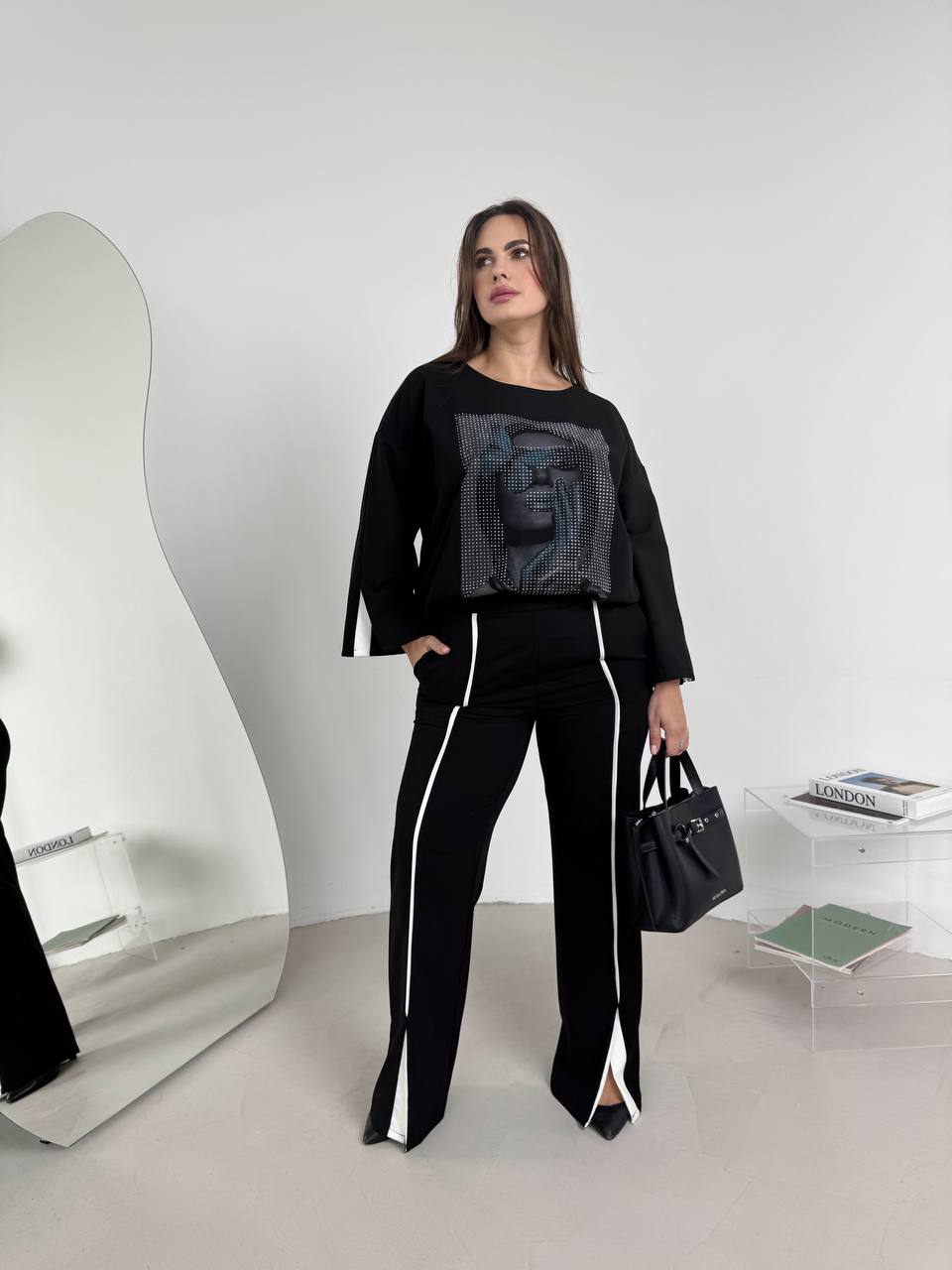 e306df8d-ed29-11ef-8621-dee18ff4e8c0_0