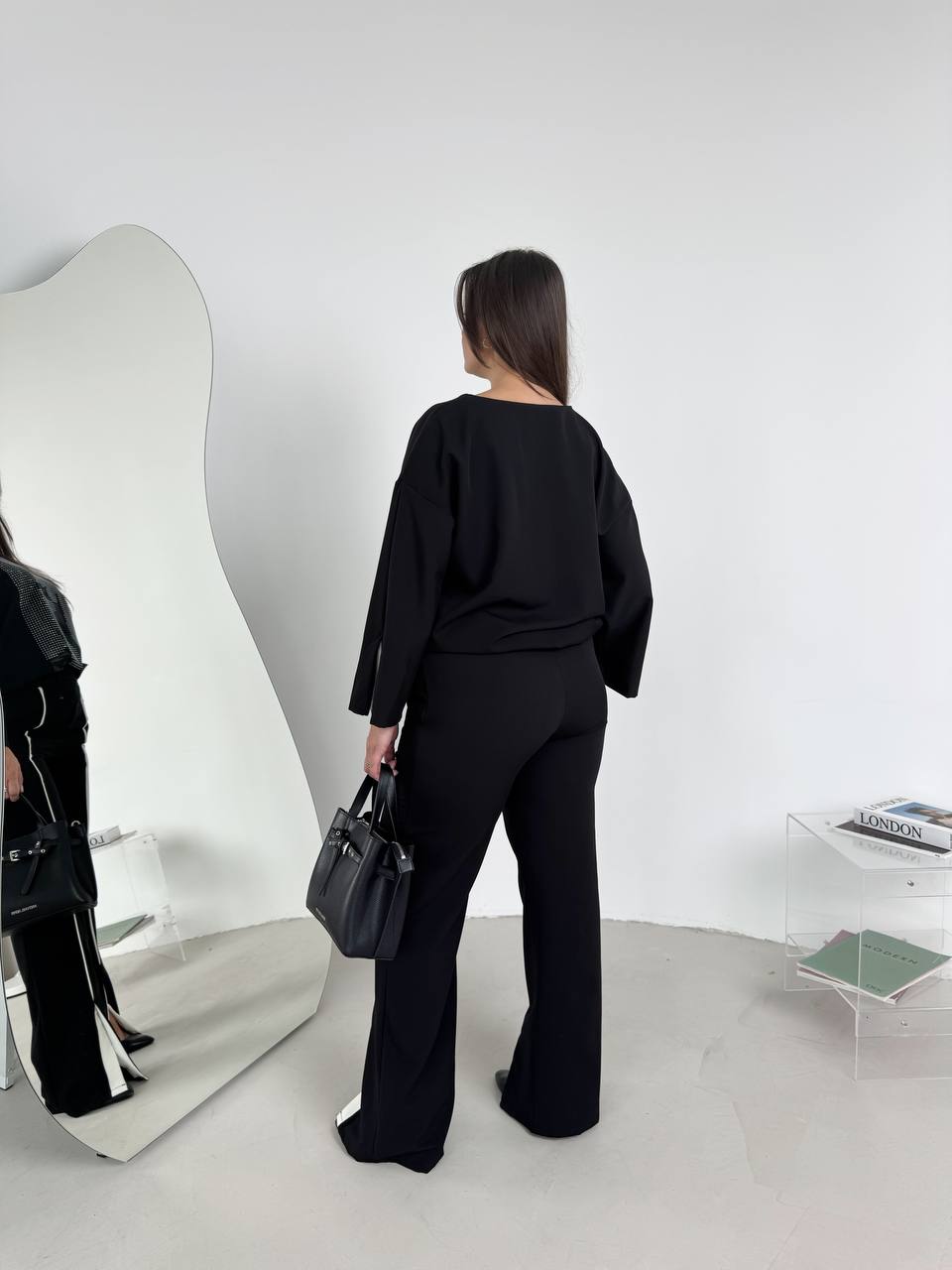 e306df8d-ed29-11ef-8621-dee18ff4e8c0_1