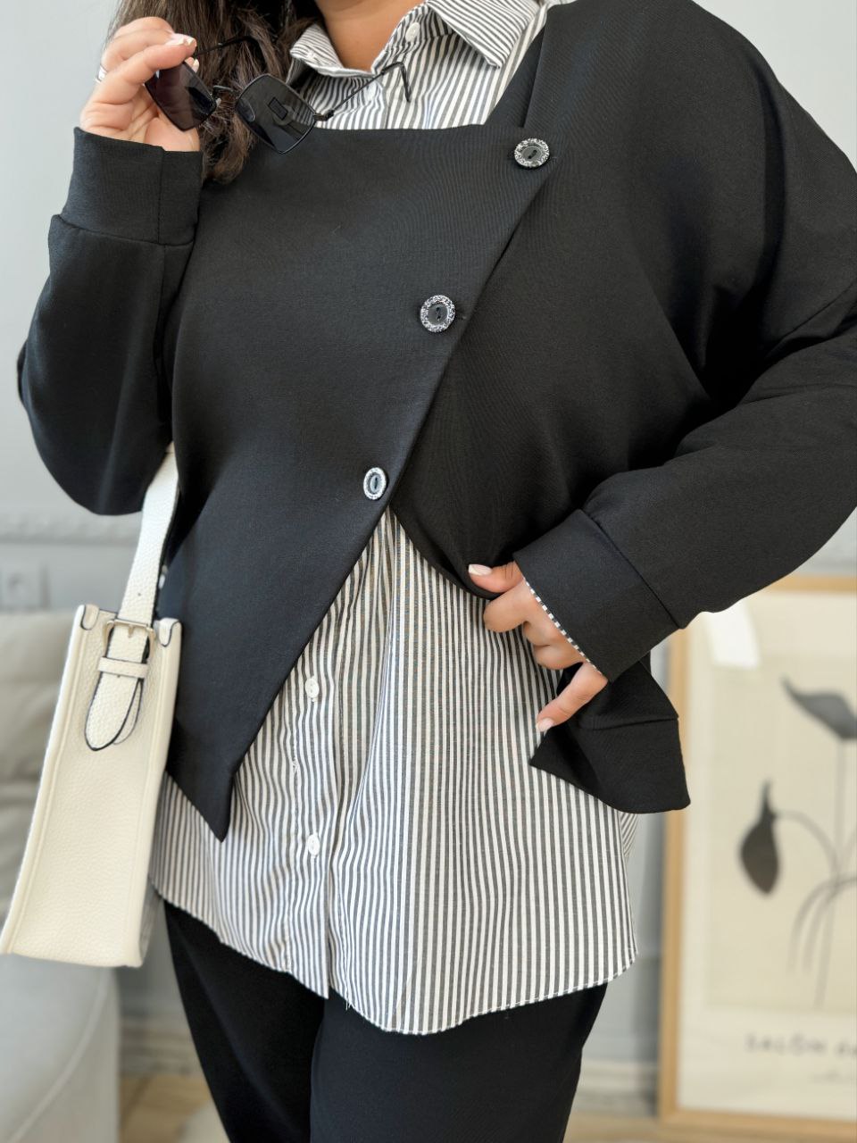 e3e5e3b9-67ef-11ef-861f-dee18ff4e8c0_0