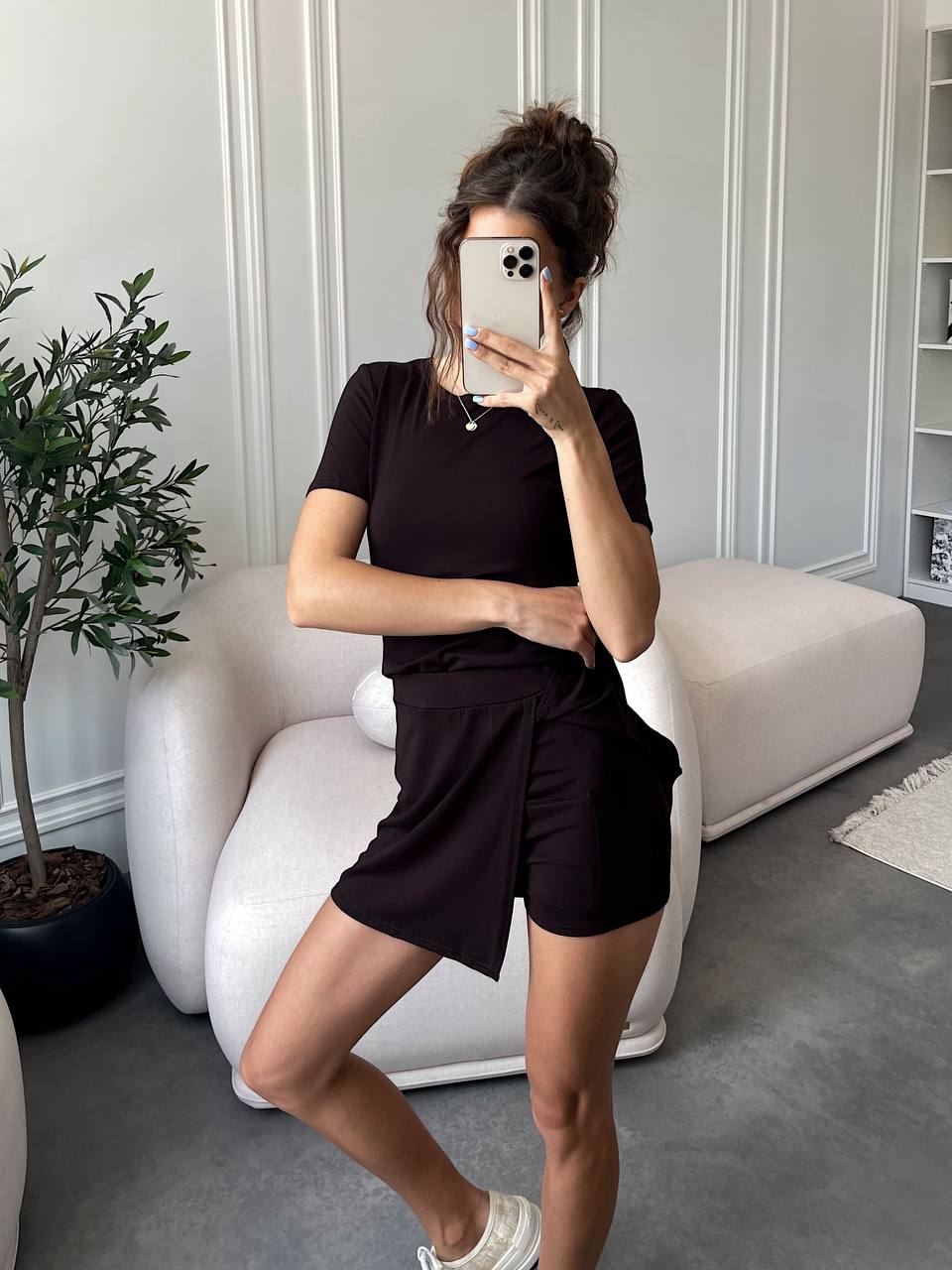 e3f25396-6185-11f0-8624-dee18ff4e8c0_0