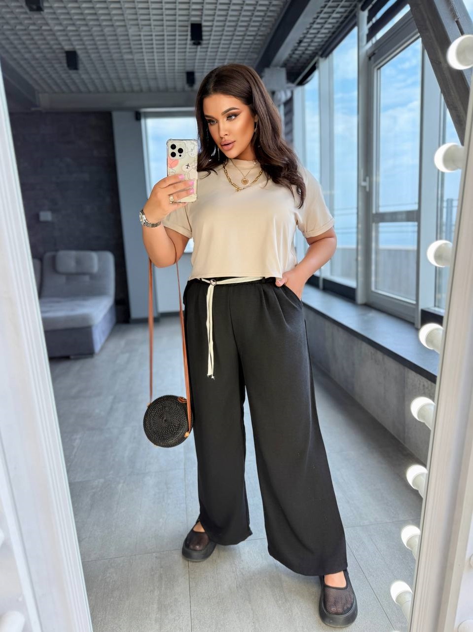 e4a7b385-4348-11f0-8622-dee18ff4e8c0_0