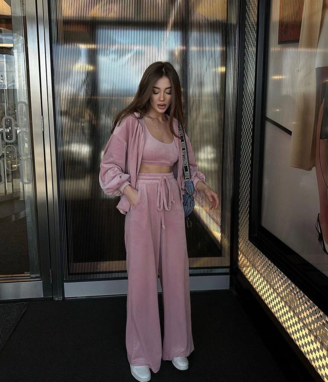 e4f7ab66-ef8a-11ee-ad63-166b0be12ee5_0