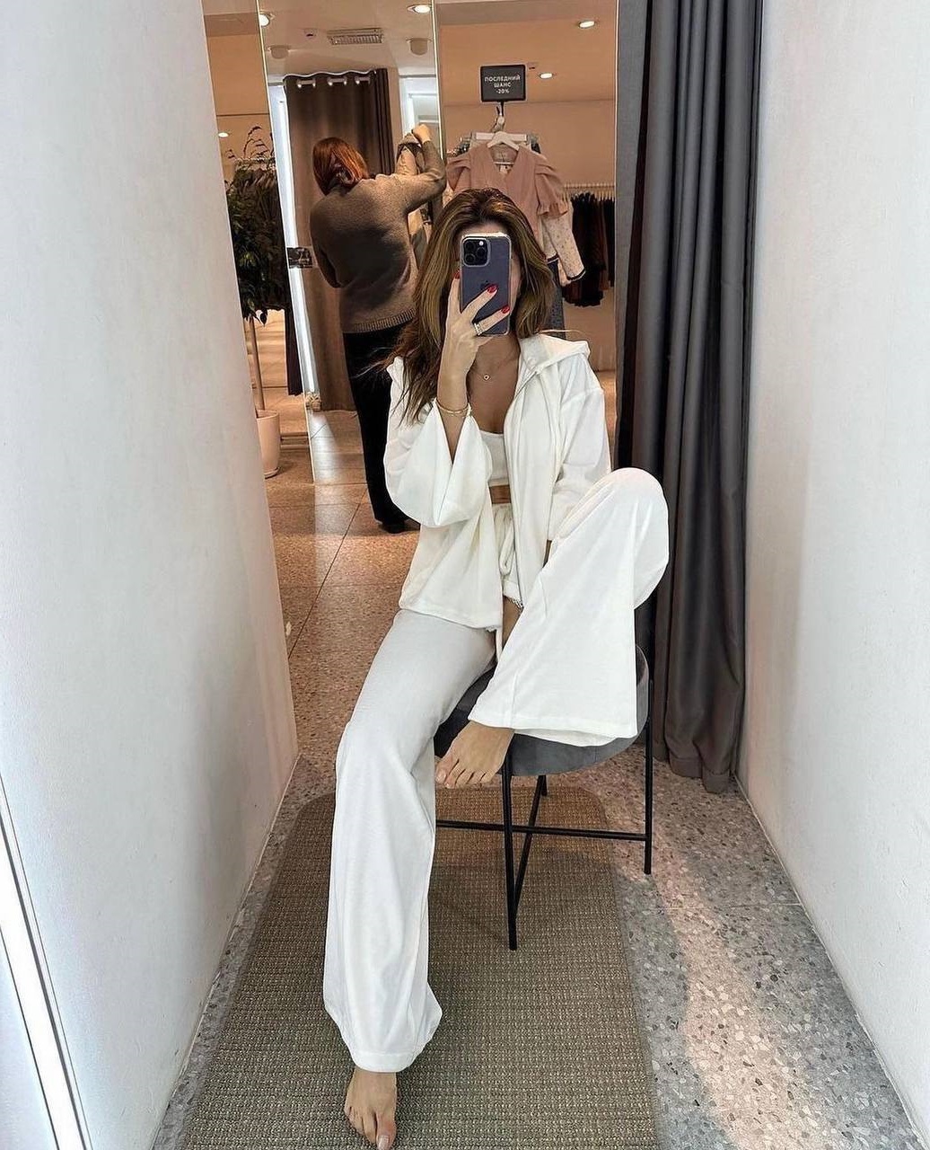 e4f7ab73-ef8a-11ee-ad63-166b0be12ee5_1