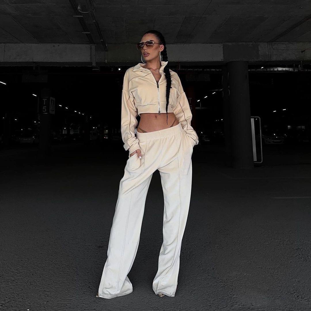 e58bcf94-d8fc-11ef-8621-dee18ff4e8c0_1